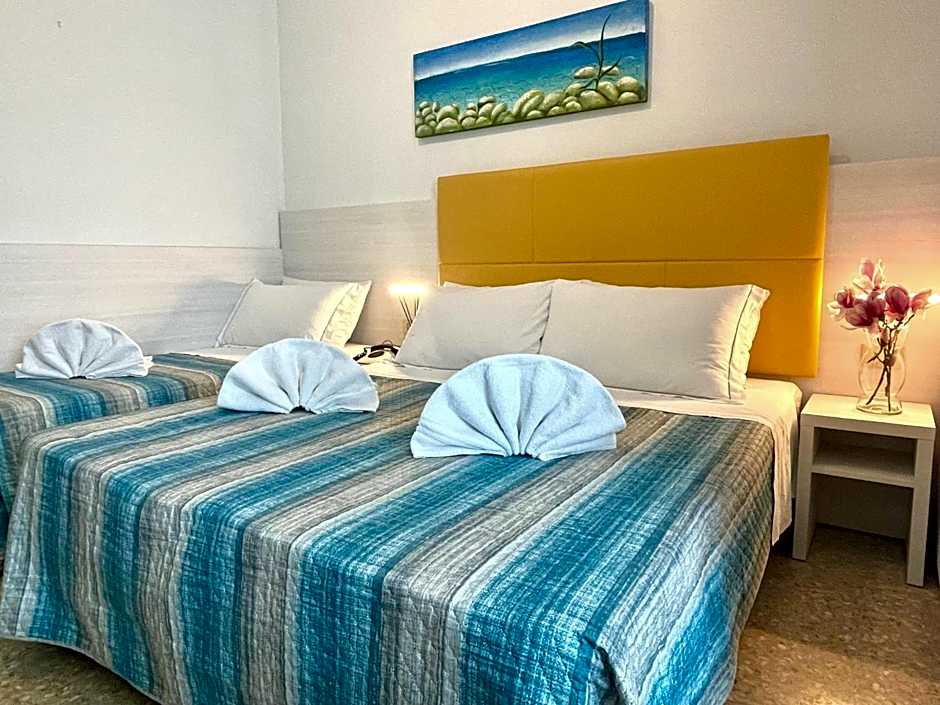 Hotel Crystal con Piscina Estiva Privata - SPIAGGIA INCLUSA con Formula All Inclusive