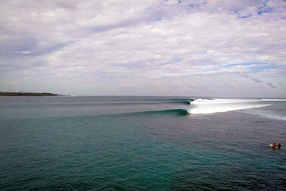 Sunset Surfing Villas Mentawai