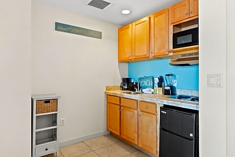 King Efficiency Room with Ocean View