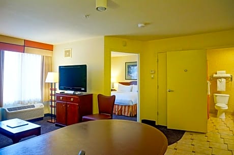 Executive Suite - Disability Access with Roll In Shower