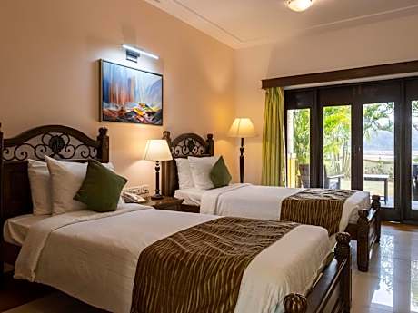 Superior Twin Room - River Side - 2 pint beer per night, 20% off on food & beverage and spa