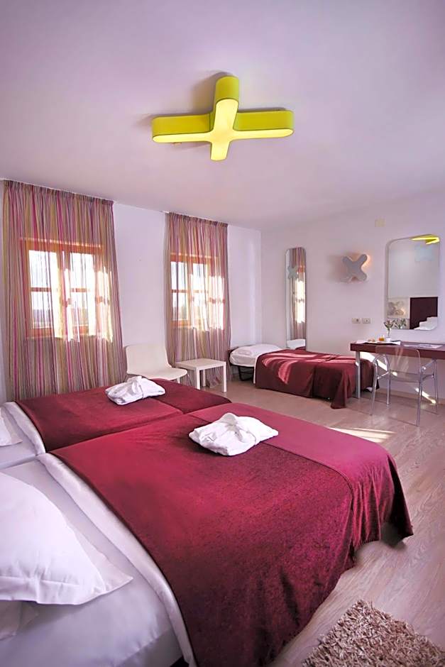 VELANERA Hotel & Restaurant