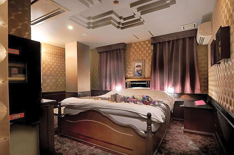 Izumiotsu Chapel Sweet - Adult Only