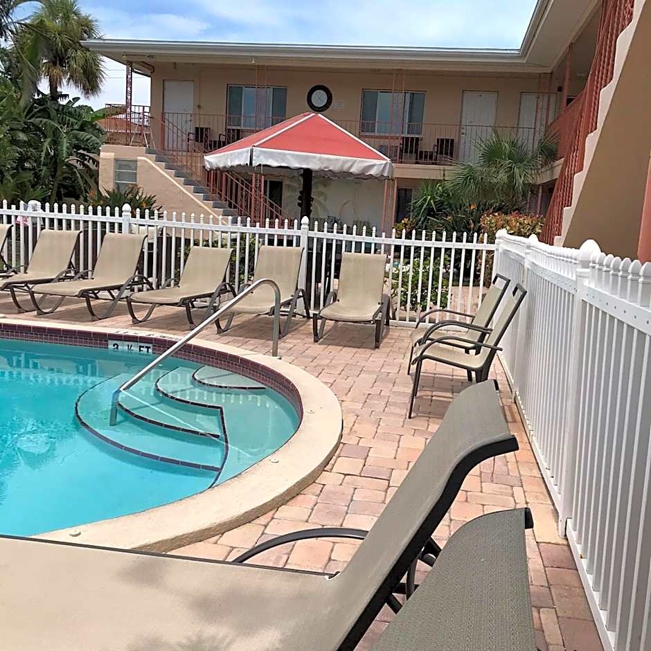 Carlton House Motel and Suites
