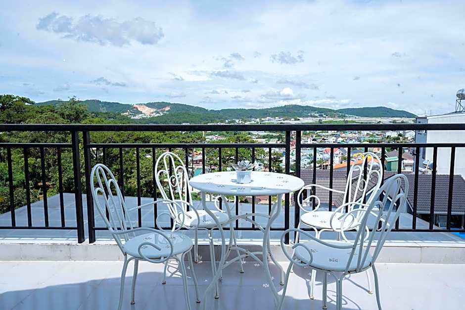 Hoang Tuan Hotel – Dalat, KS