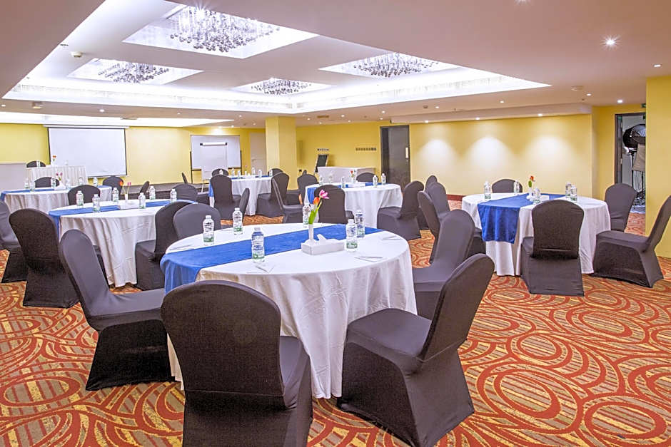 Best Western Premier Muscat