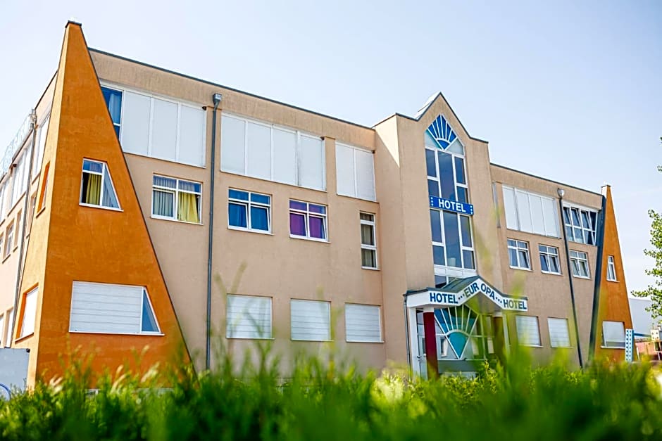 Europa Hotel Garni free parking
