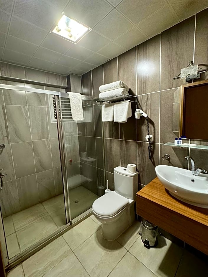 Lucid Hotel