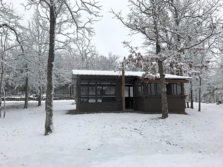 Norfork Lake Ozark Mountain Lodge