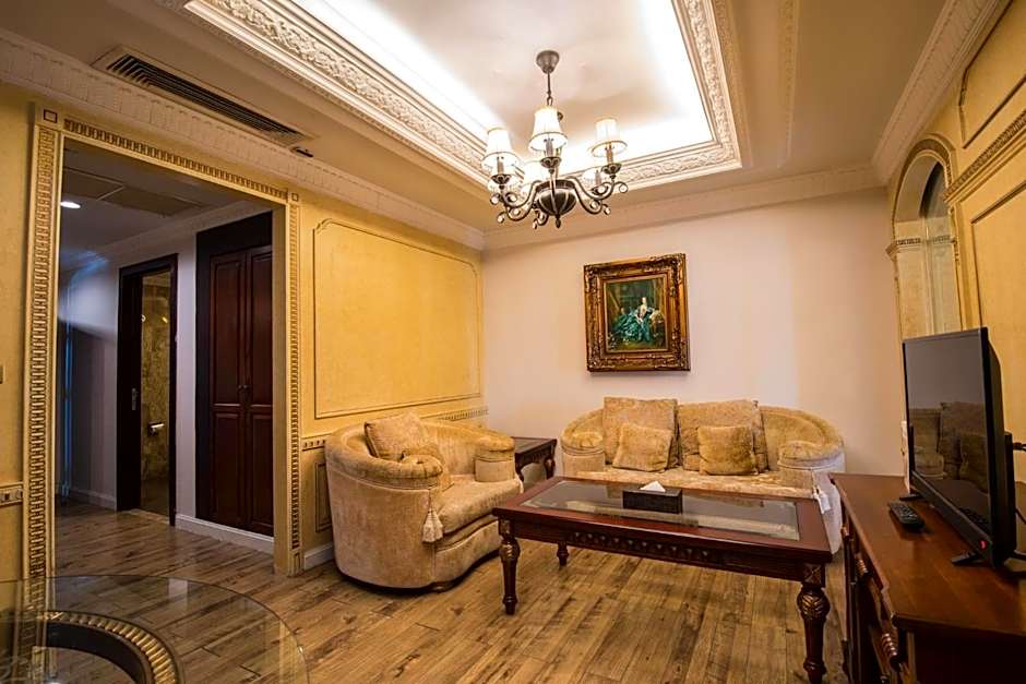 Four Seasons Place Hotel