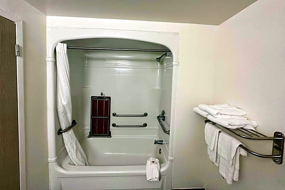 Ramada by Wyndham Lithia Springs Atlanta