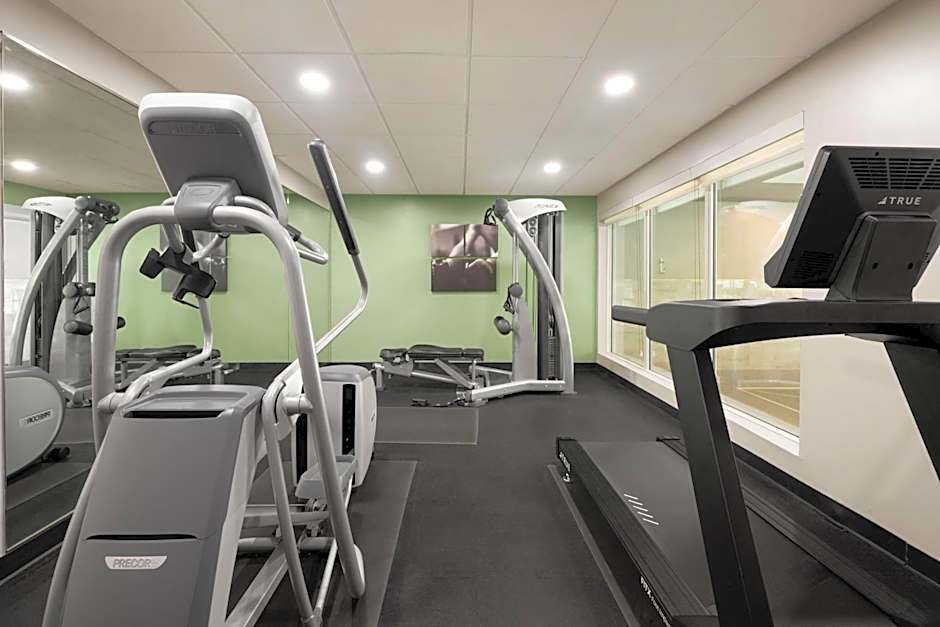 Wingate by Wyndham Matthews/Charlotte