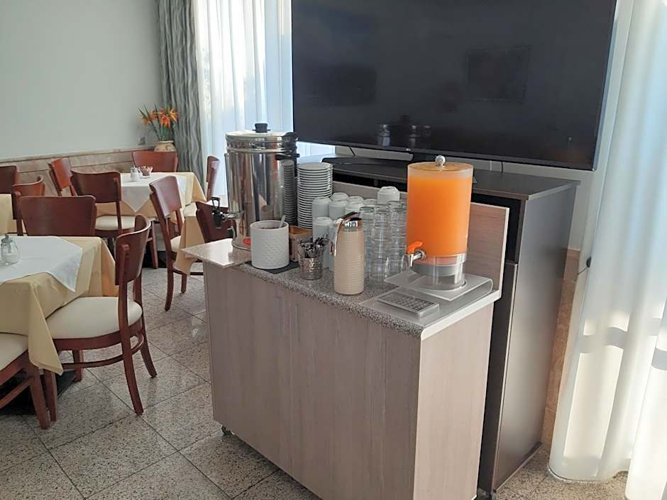 Paritsa Hotel