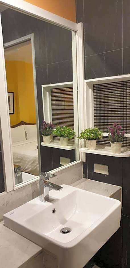 Vinary Hotel Sukhumvit - SHA EXTRA Plus