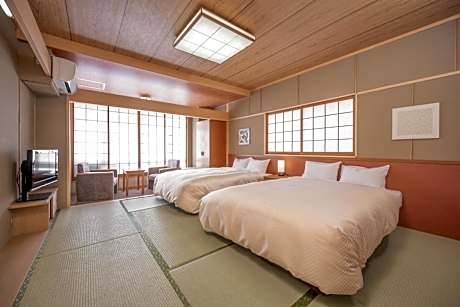 Room Two Beds