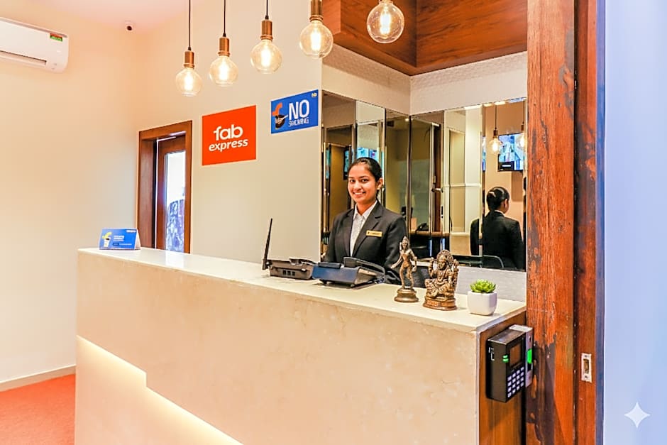 FabHotel Ascot International