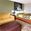 Super 8 by Wyndham Madison South