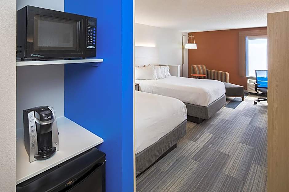 Holiday Inn Express Cedar Rapids - Collins Road By IHG