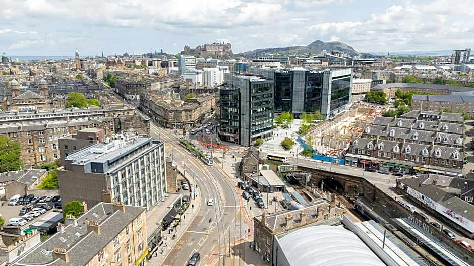 Tune Hotel Haymarket Edinburgh photo 21