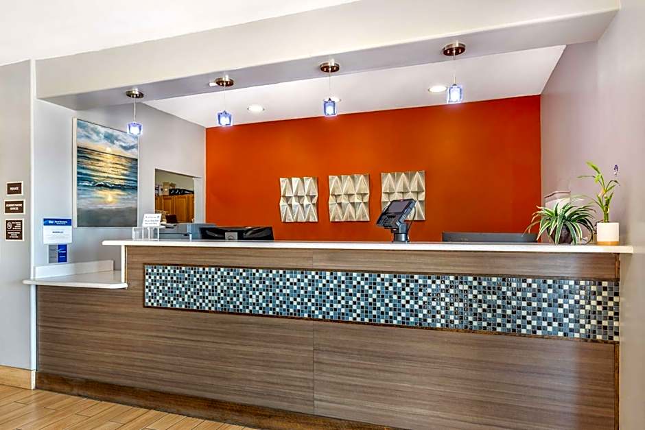 Best Western Clubhouse Inn & Suites