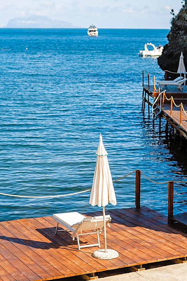 Strand Hotel Delfini