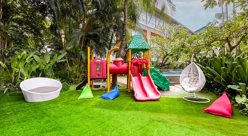 Harris Hotel & Residences Sunset Road