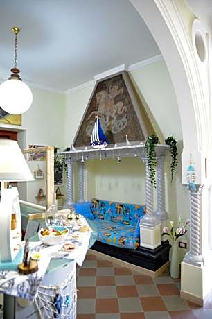 Superior One-Bedroom Apartment with Sea View