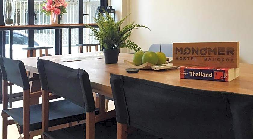 Monomer Hostel