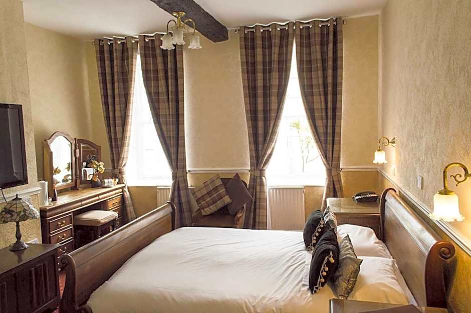 The Liverpool Arms Hotel