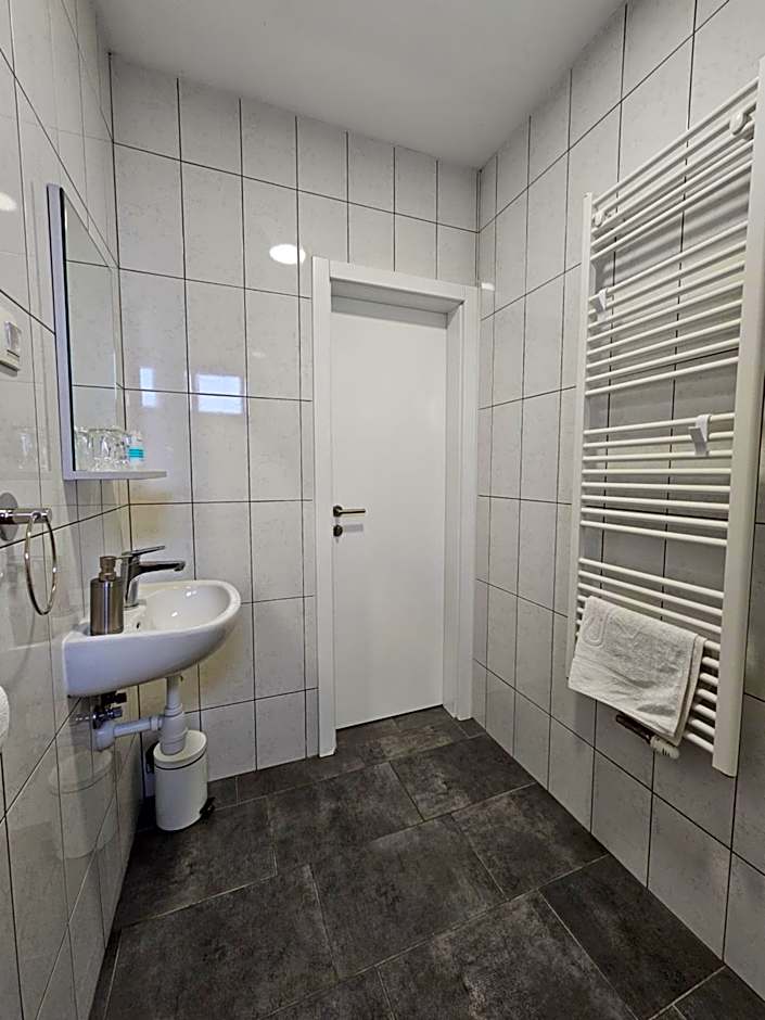 Filipovic rent a car & apartments