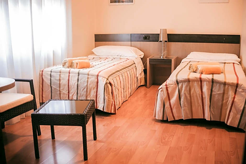 B&B Santa Monica