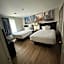 Days Inn and Suites by Wyndham Sikeston
