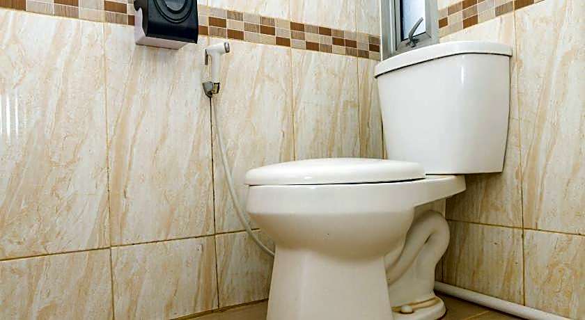 RedDoorz Plus @ Surapati 2