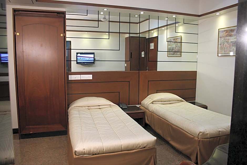 Hotel Karl Residency