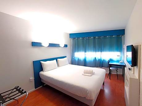 Pop Single Room