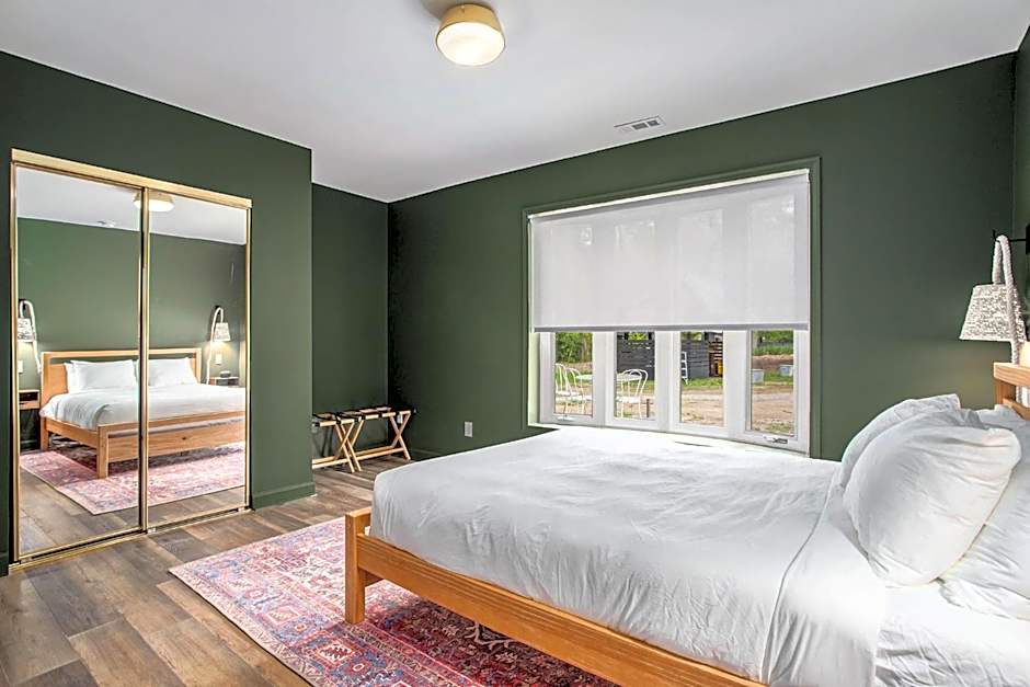 The Neighborhood Hotel Grand Beach