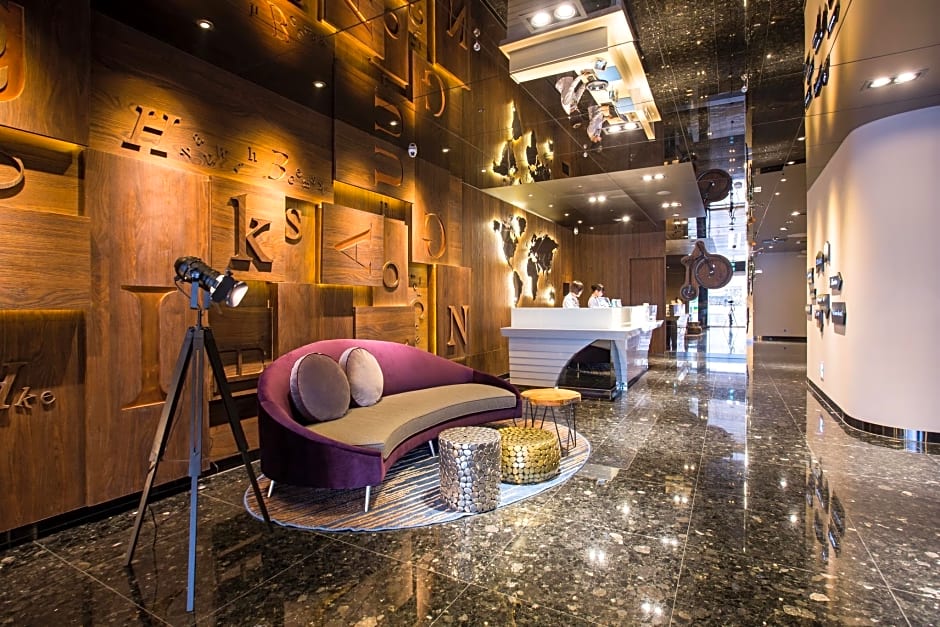 Airline Inn - Kaohsiung Station 