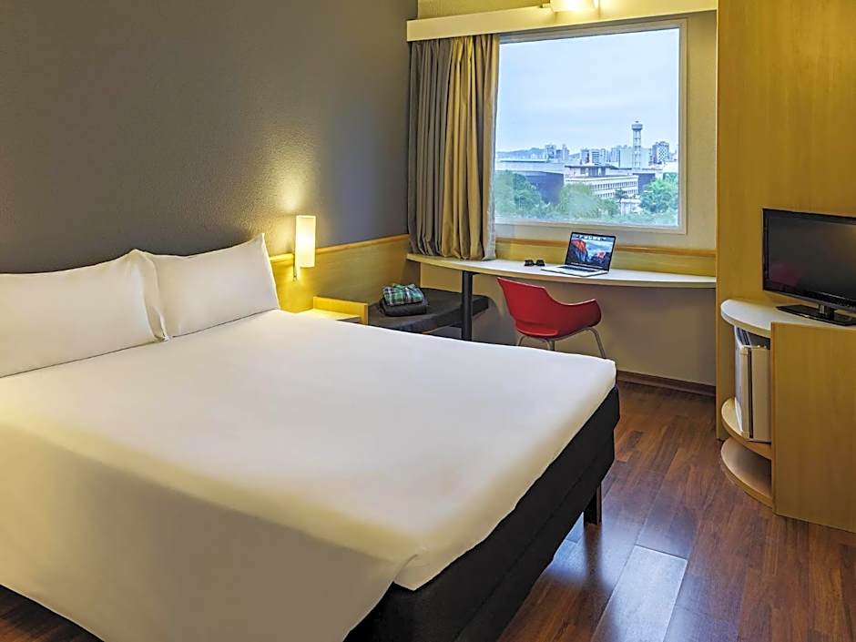 Ibis Santo Andre