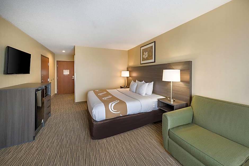 Quality Inn & Suites Fishkill South near I-84