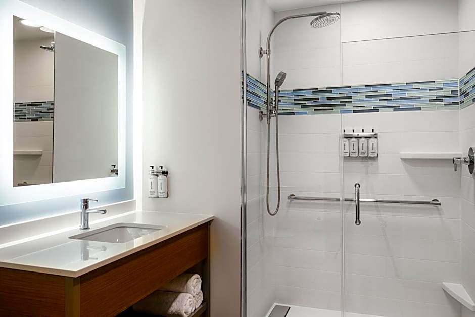 Even Hotel Rochester  Mayo Clinic Area By IHG