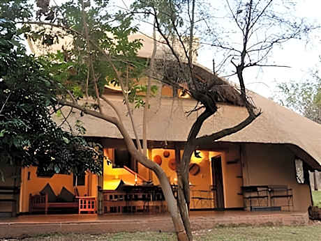 Lokuthula Lodges