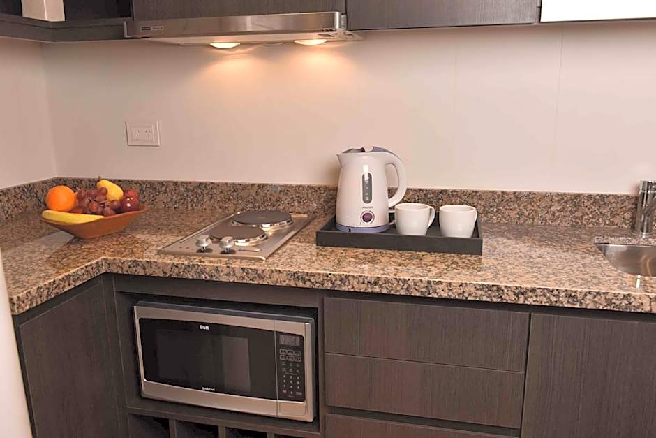 ARC Arenales Studios & Suites