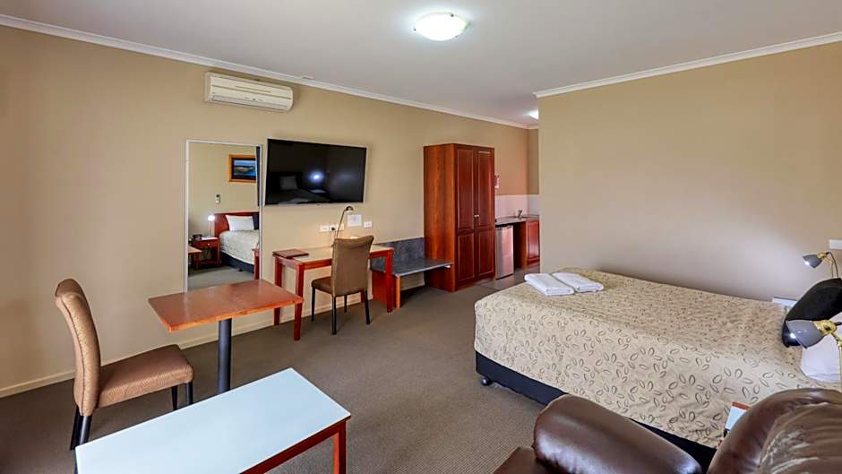 Top of the Town Motel & Apartments