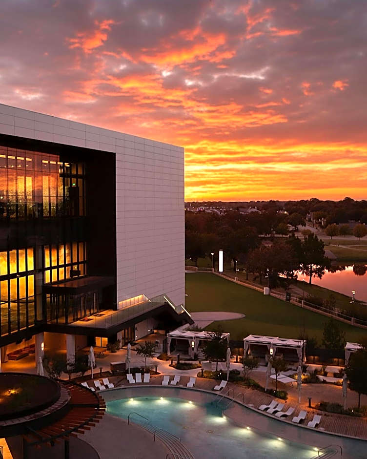 Loews Arlington Hotel