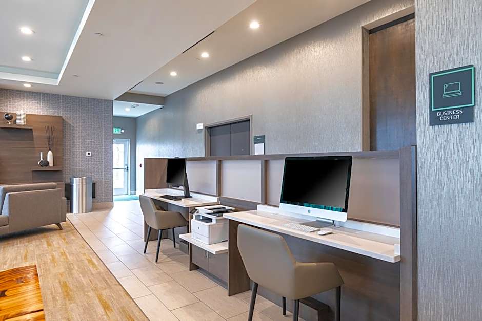 Holiday Inn Greenville - Woodruff Road By IHG