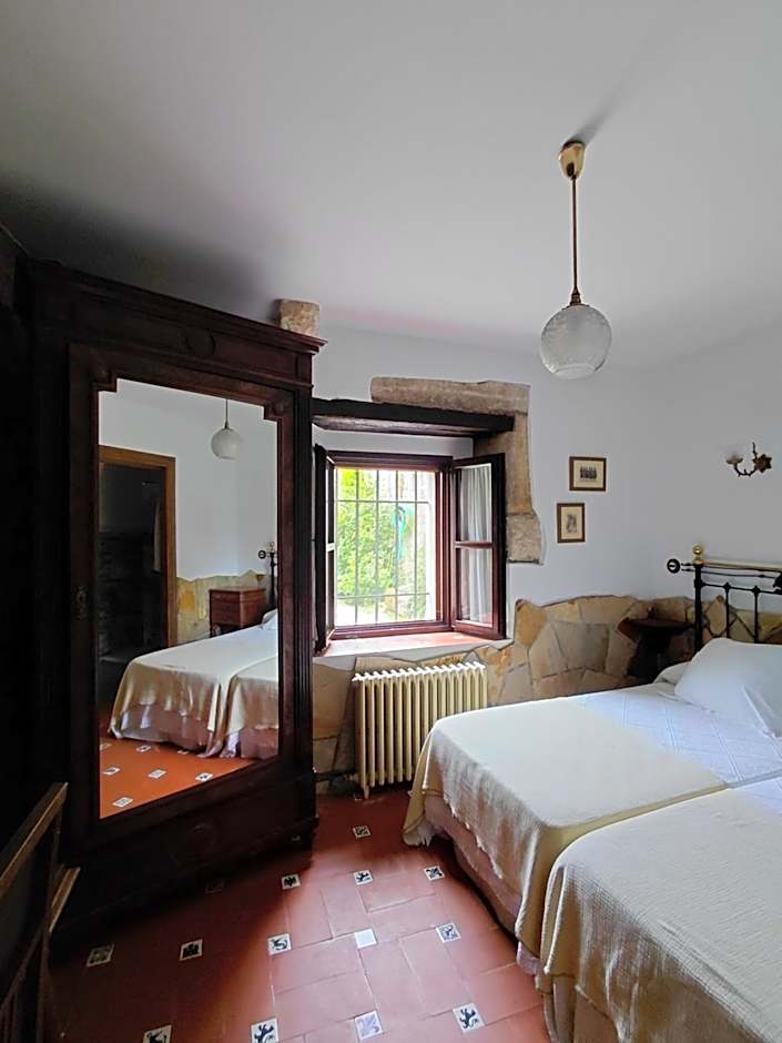 Habitaciones Casona De Linares