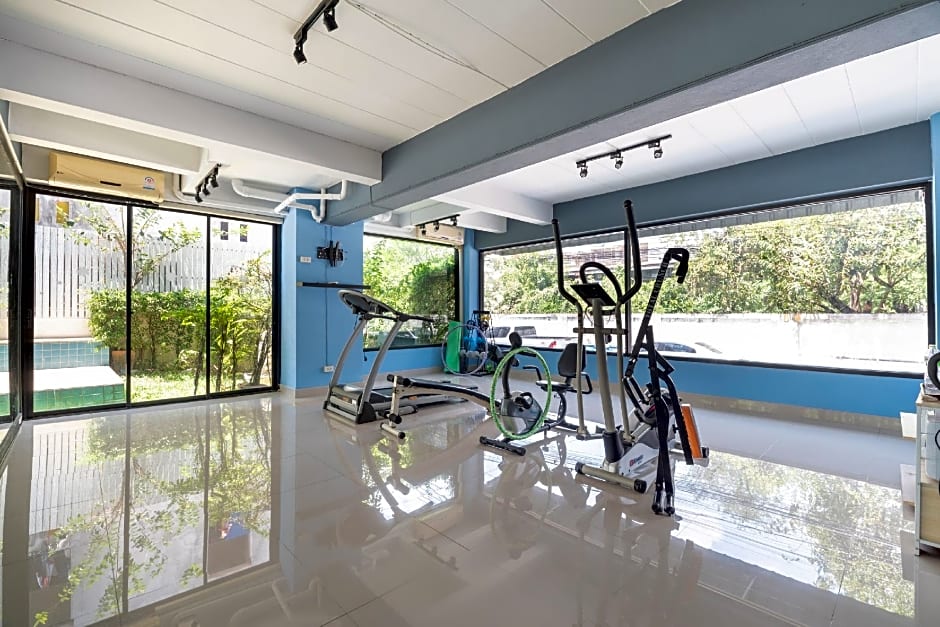 Super OYO 427 Chill Apartment