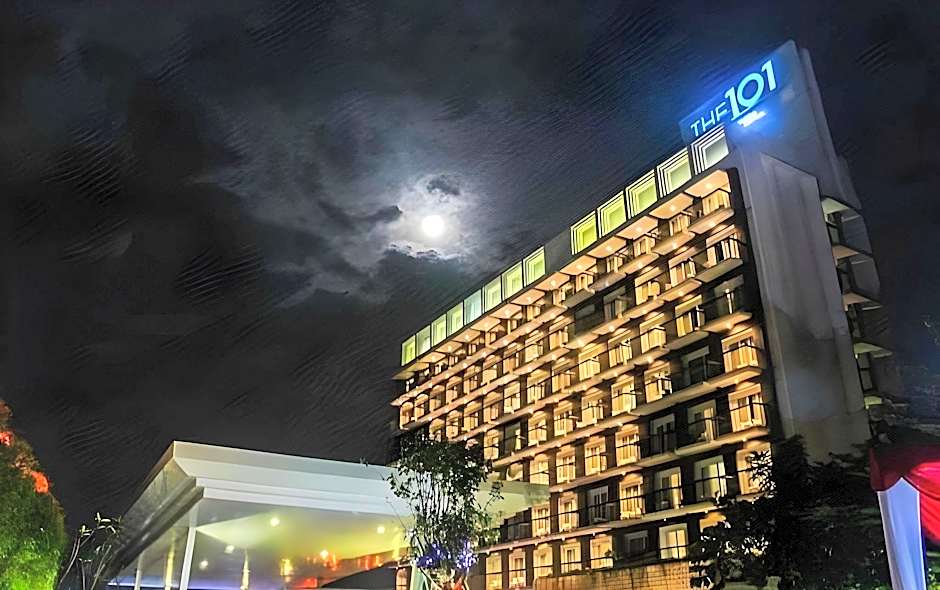 The 1o1 Bogor Suryakancana Hotel