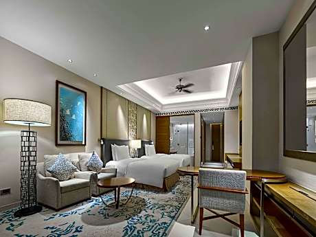 Twin Premier Grand Sea View Room 48 Sqm/a/c Ceiling Fan/ High Floor/balcony Rain Shower/sep Bathtub/