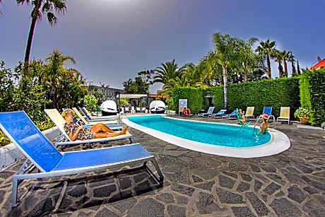 Apartamentos Adjovimar